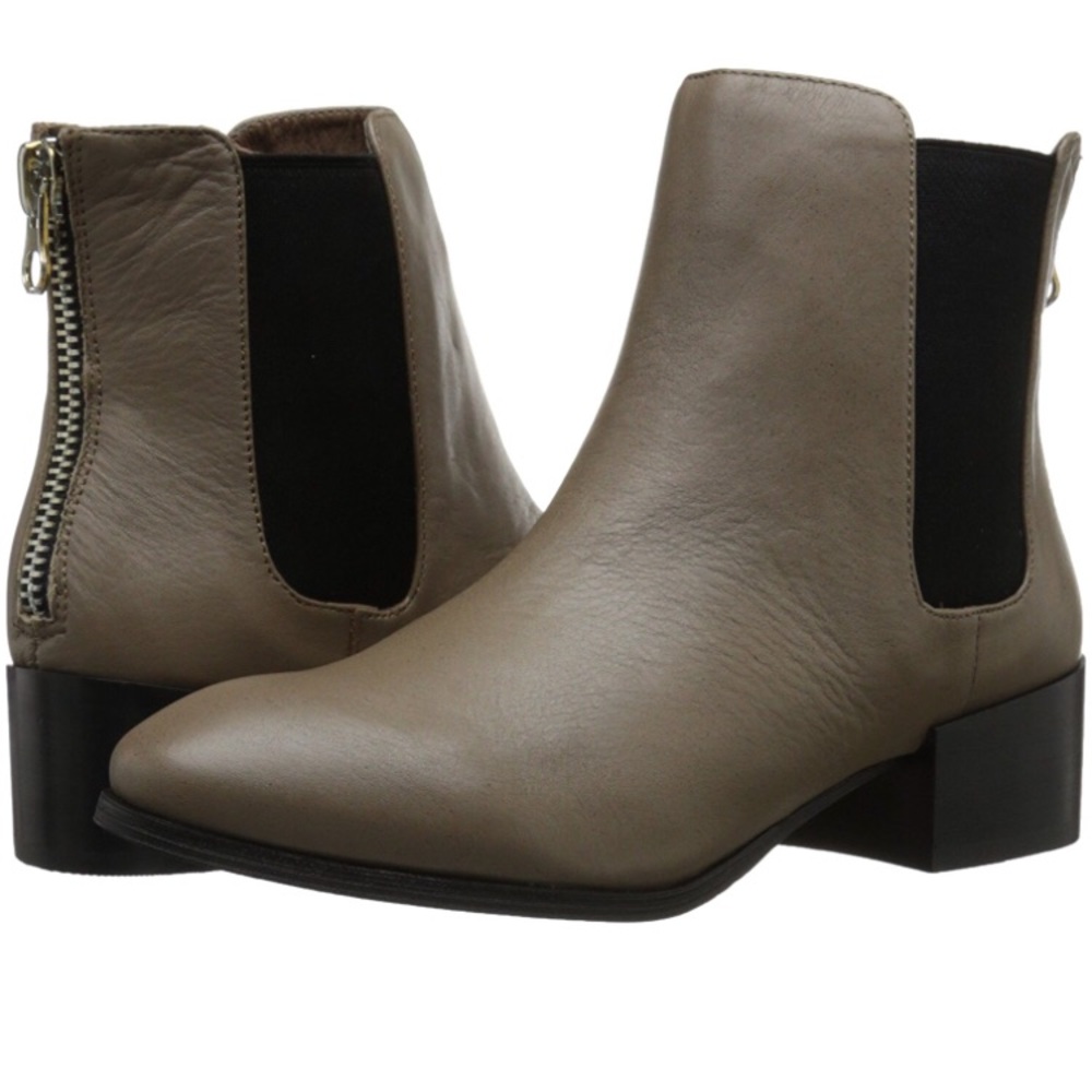Steve Madden Jodpher Boot Stone Leather size 9